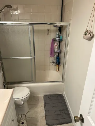 $184,900 | 5953 North Kenmore Avenue, Unit 305, Chicago, IL 60660