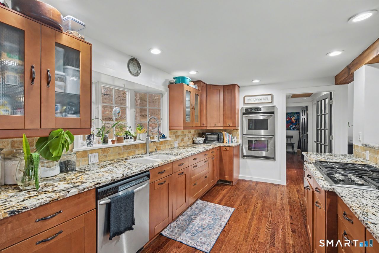 101 Sport Hill Road Redding, CT 06896 - Photo 12 of 40