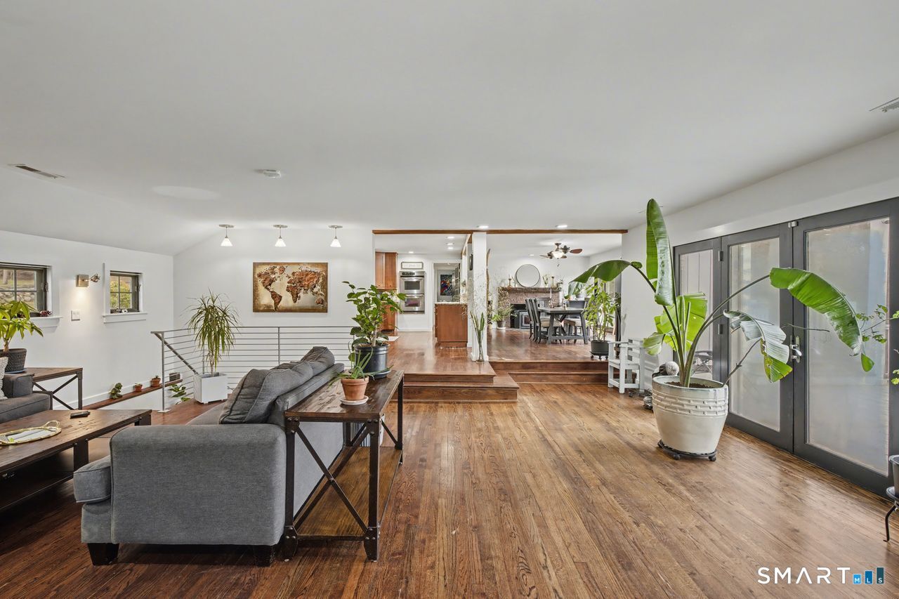 101 Sport Hill Road Redding, CT 06896 - Photo 7 of 40