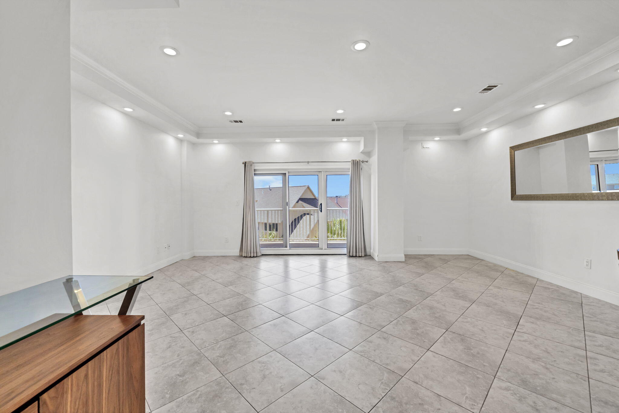 195 Durango Road, Unit 3A Destin, FL 32541 - Photo 24 of 41 a view of a refrigerator and window