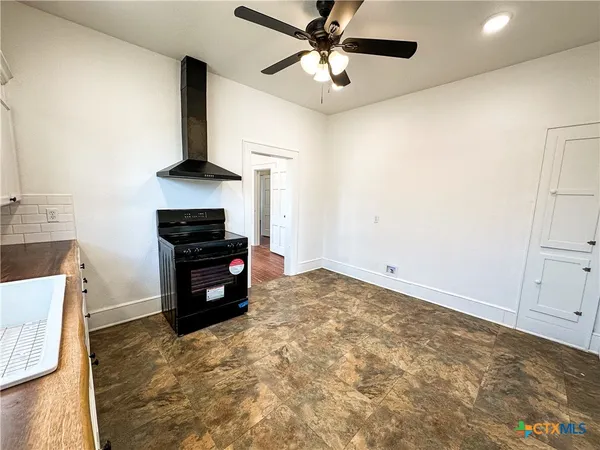$196,000 | 1602 Saunders Street, Gatesville, TX 76528
