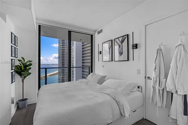 $3,500 | 501 Northeast 31st Street, Unit 3704, Miami, FL 33137