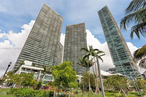 $3,500 | 501 Northeast 31st Street, Unit 3704, Miami, FL 33137