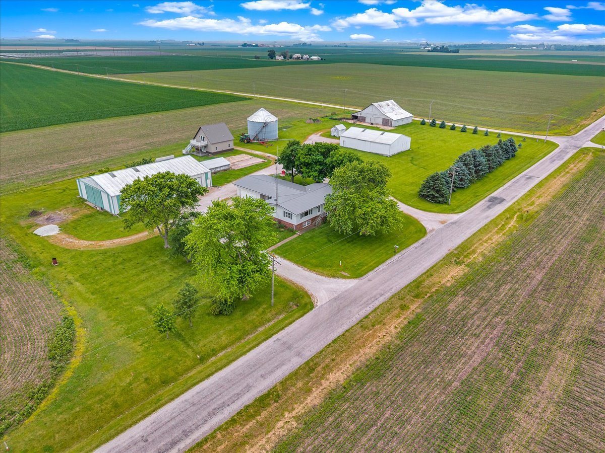 708 North 1950th Road Tonica, IL 61370 - Photo 1 of 95