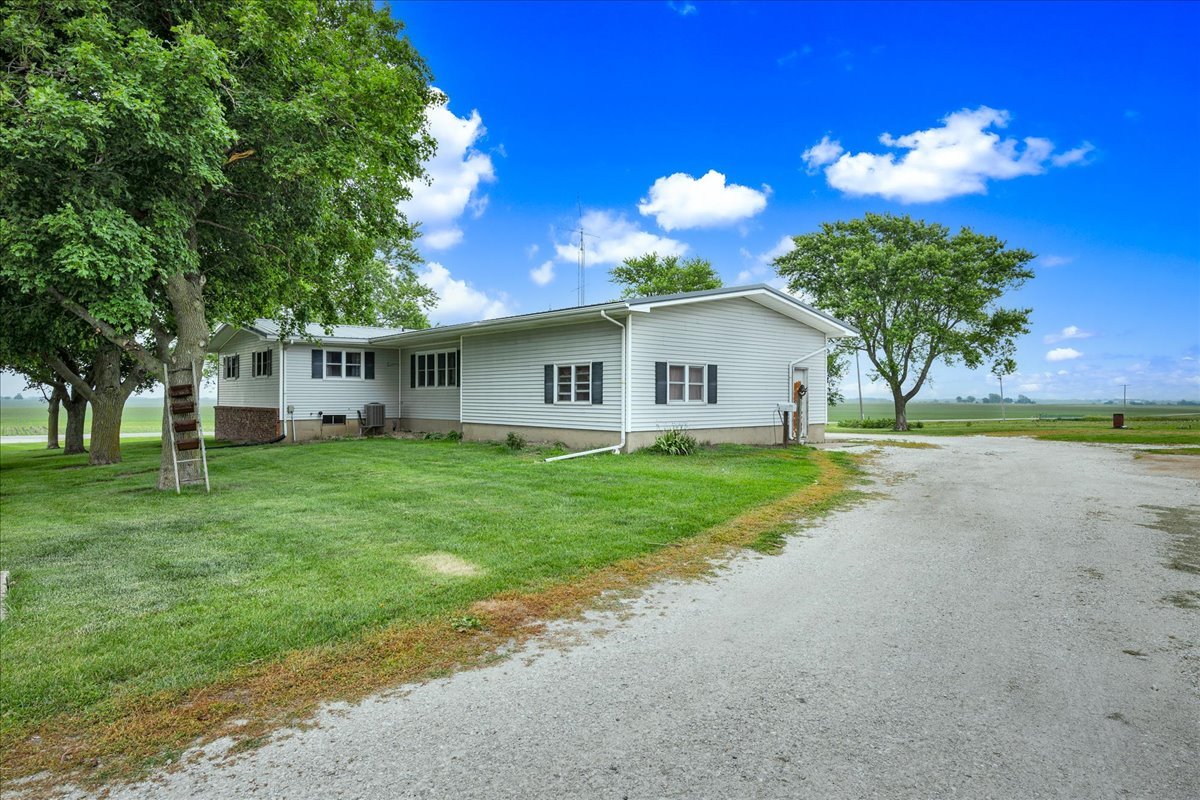 708 North 1950th Road Tonica, IL 61370 - Photo 55 of 95 a view of a house with backyard and garden