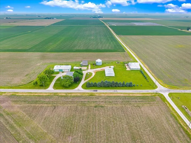 $485,000 | 708 North 1950th Road, Tonica, IL 61370