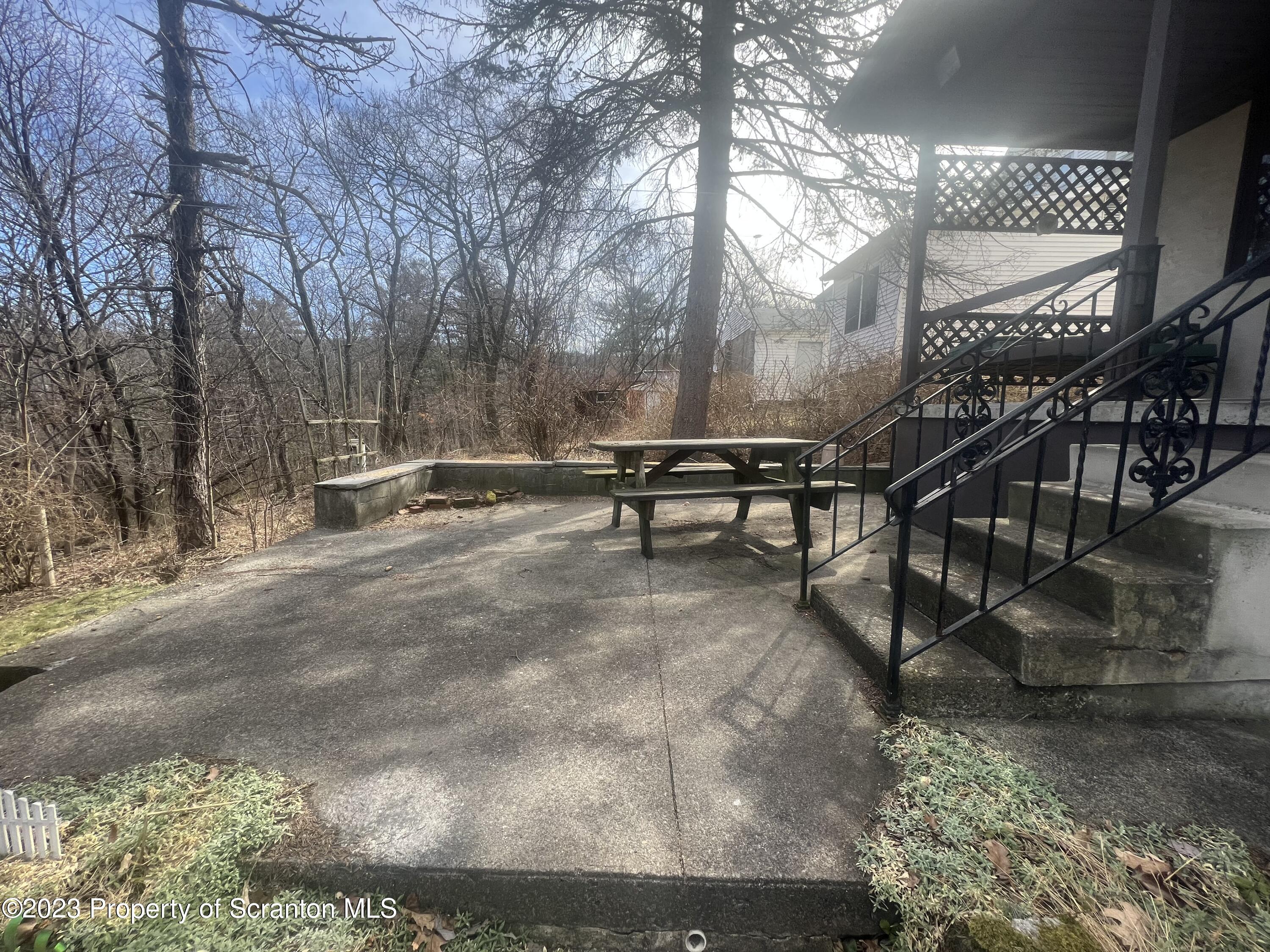 743 East Mountain Road Scranton, PA 18505 - Photo 3 of 21 Gallery Image 3