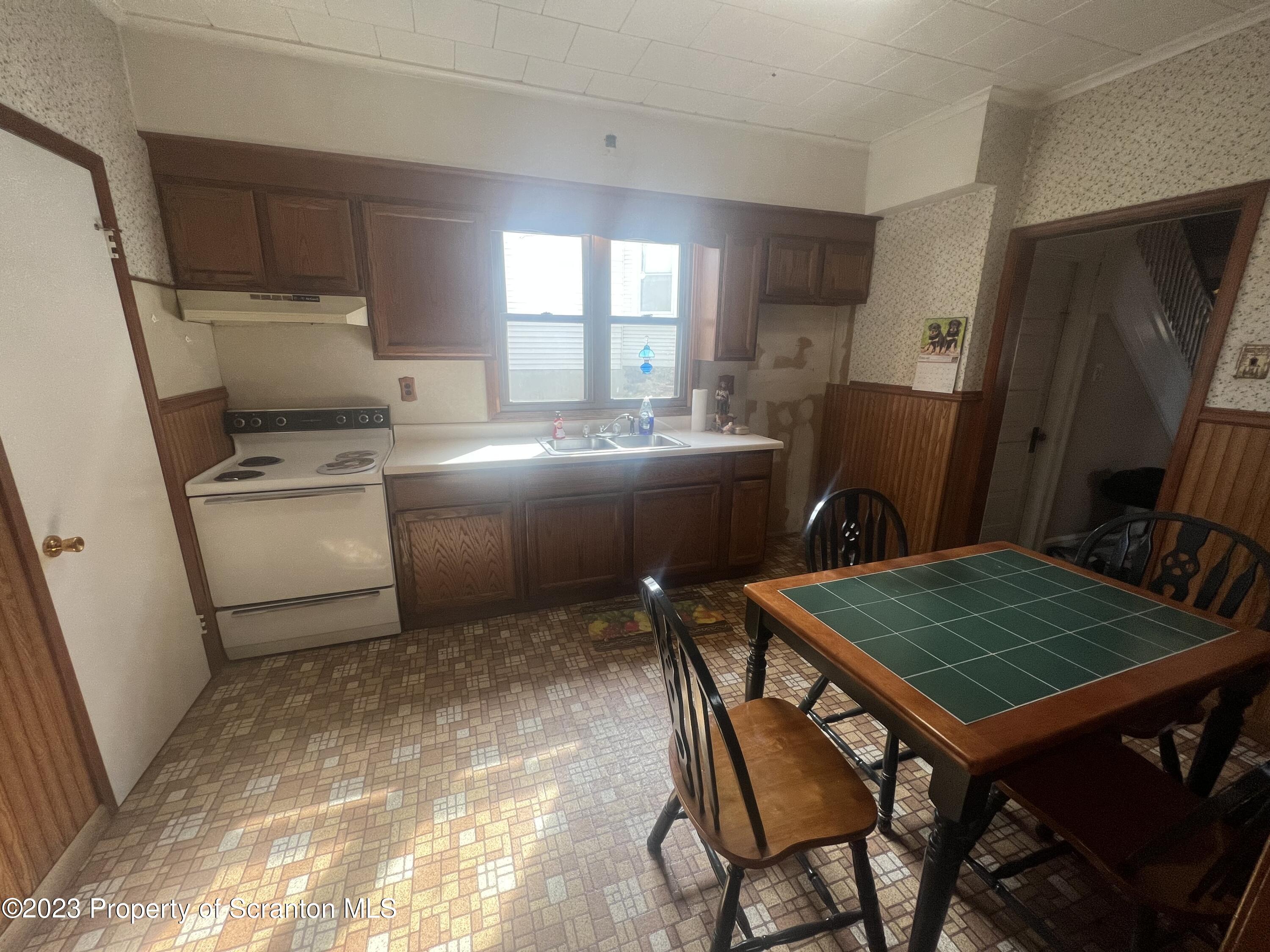 743 East Mountain Road Scranton, PA 18505 - Photo 6 of 21 Gallery Image 6