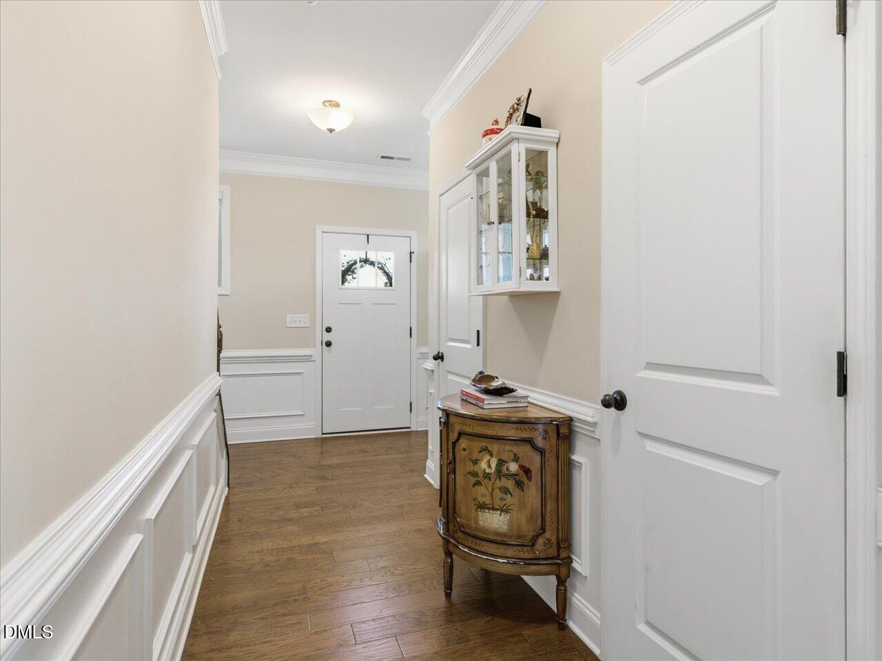 5324 Maplemoor Way Raleigh, NC 27616 - Photo 12 of 80 12-Foyer