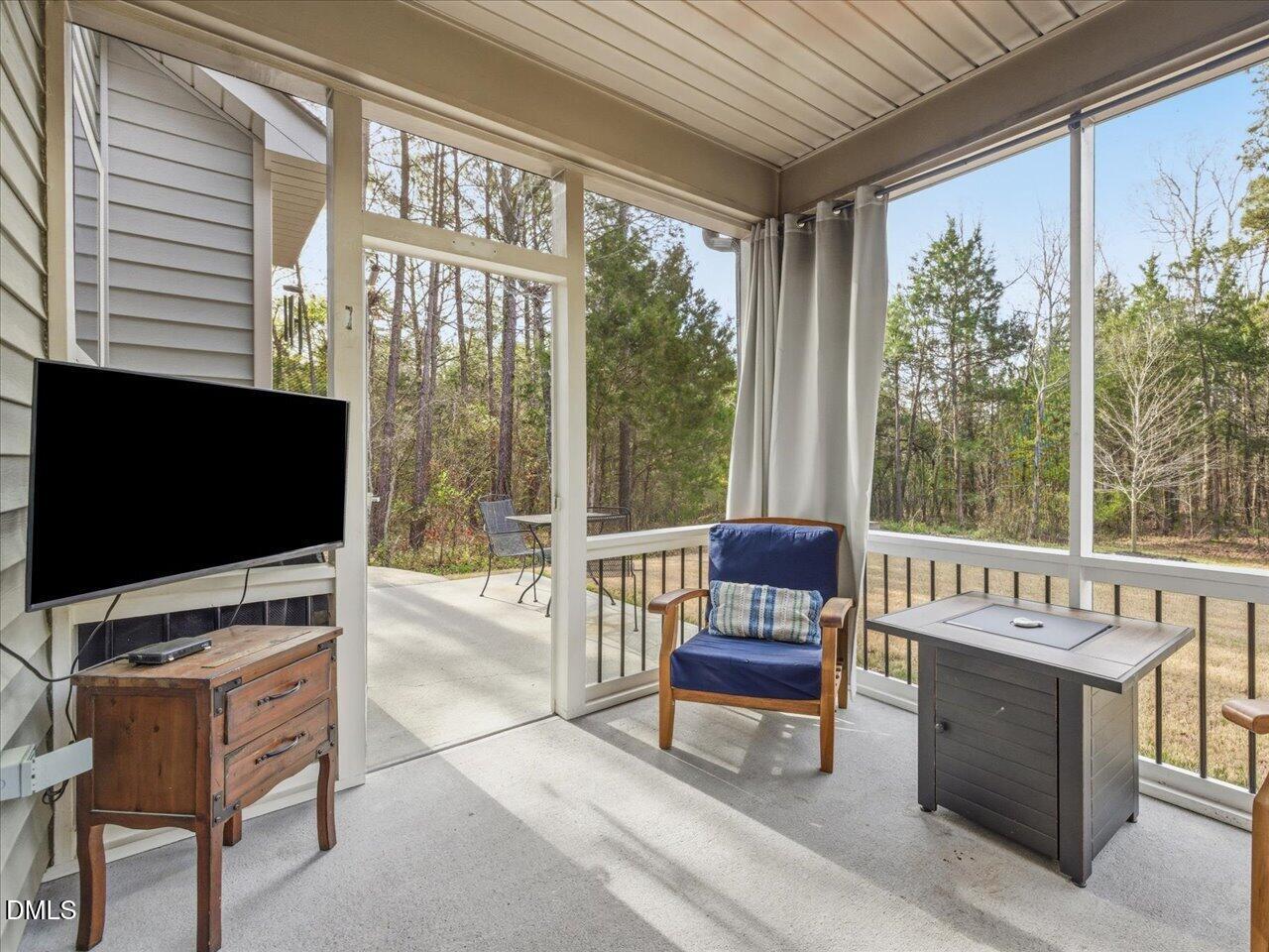 5324 Maplemoor Way Raleigh, NC 27616 - Photo 29 of 80 30-Screened Porch