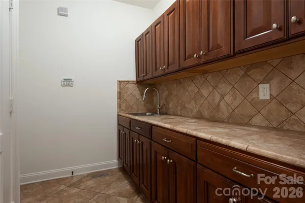 $1,599,000 | 939 Linda Lane, Charlotte, NC 28211