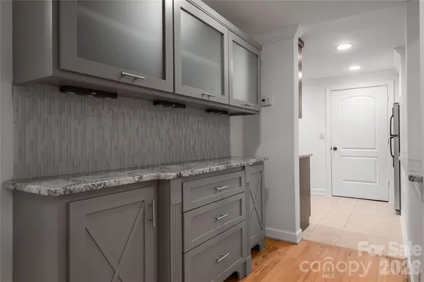 $1,599,000 | 939 Linda Lane, Charlotte, NC 28211