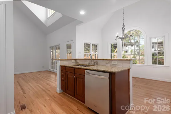 $1,599,000 | 939 Linda Lane, Charlotte, NC 28211