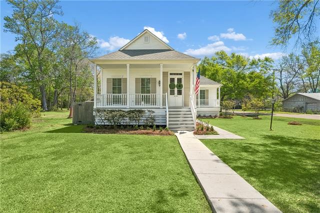 401 Marigny Avenue Mandeville, LA 70448 - Photo 4 of 29