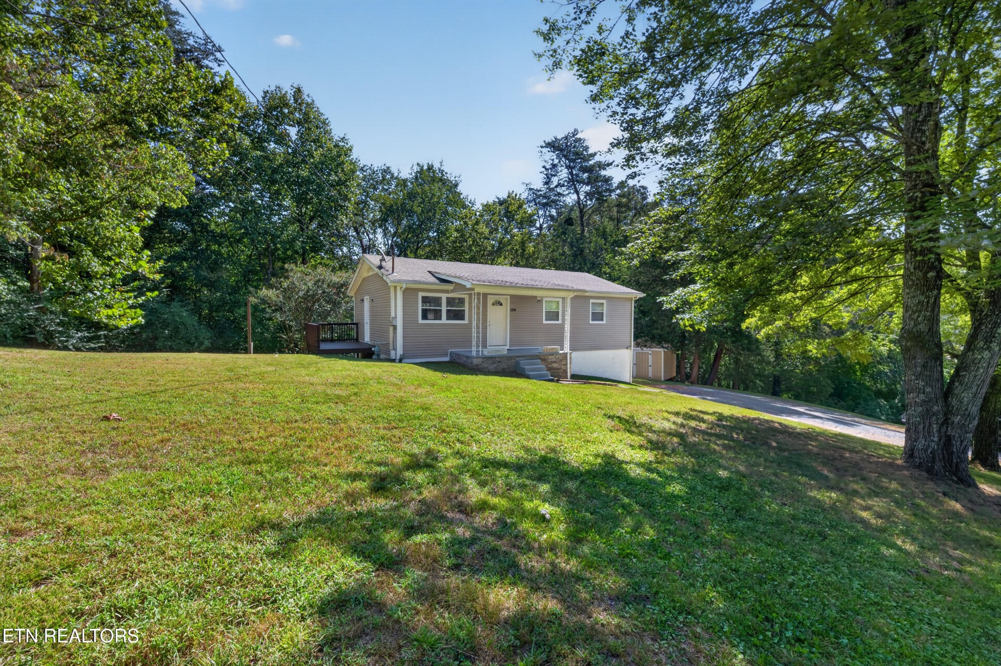 134 Pine Ridge Road Heiskell, TN 37754 - Photo 2 of 35 Gallery Image 2