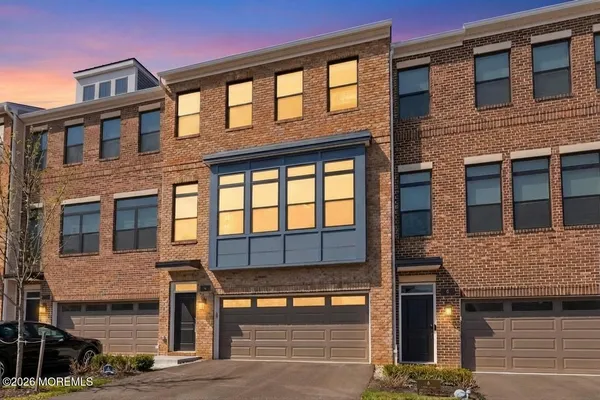 $899,000 | 6 Linder Court, Unit 189, Middletown, NJ 07748