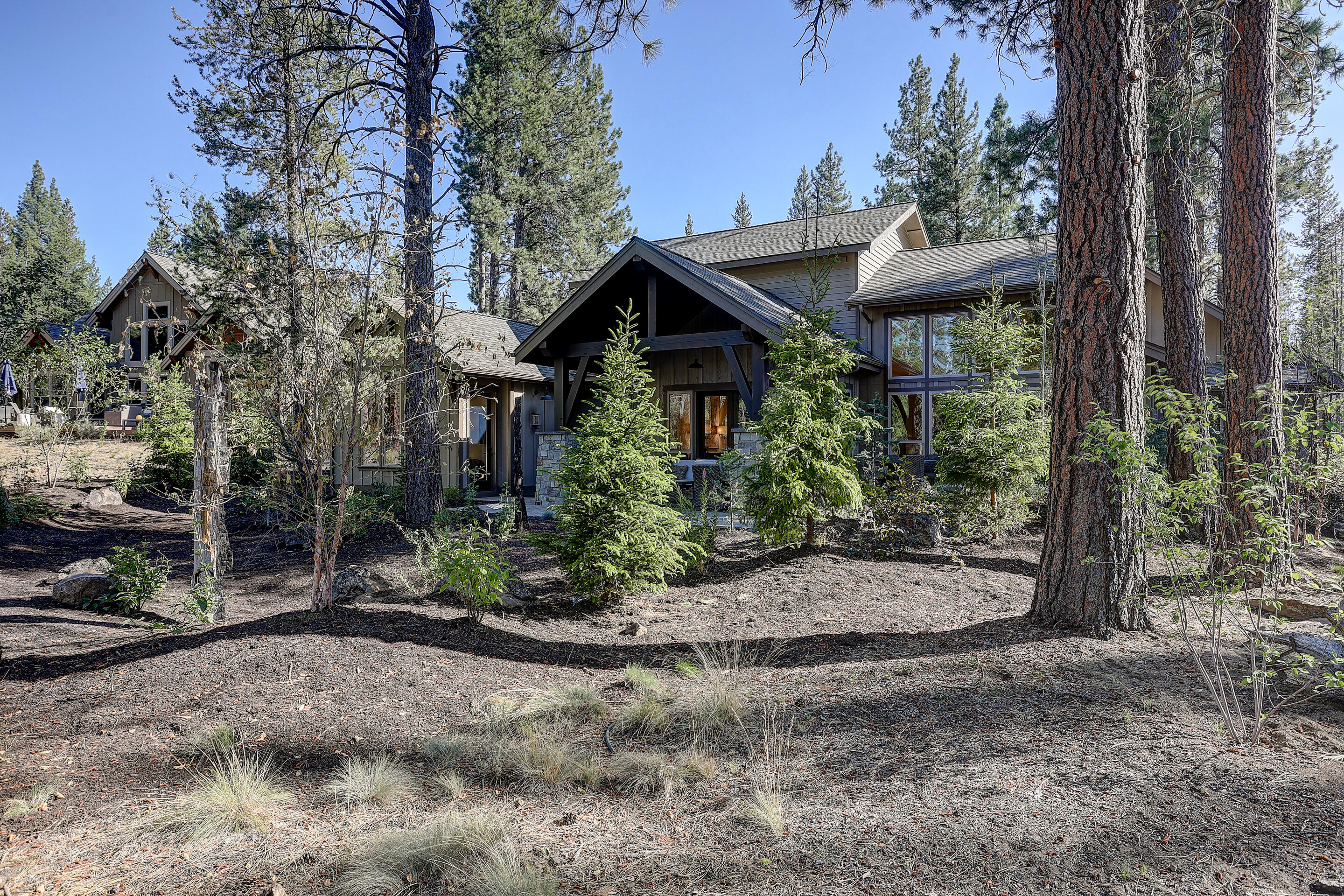56248 Sable Rock Loop Bend, OR 97707 - Photo 72 of 87 Back Patio
