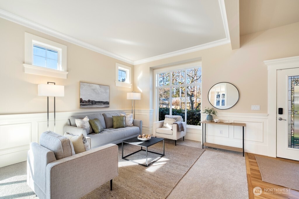 3903 Northeast 21st Street Renton, WA 98056 - Photo 5 of 38