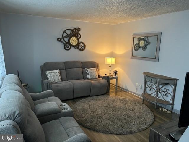 12206 Rambler Road Philadelphia, PA 19154 - Photo 3 of 15