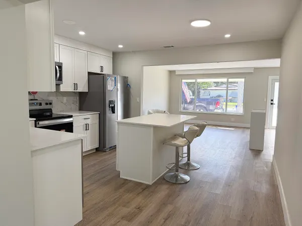 $1,000 | 3797 Roan Court East, Palm Beach Gardens, FL 33403