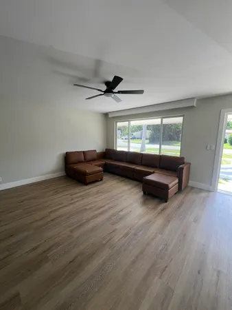 $1,000 | 3797 Roan Court East, Palm Beach Gardens, FL 33403