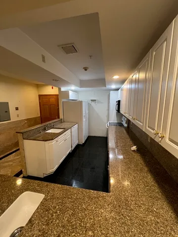 $4,300 | 373 Highland Avenue, Unit 308, Somerville, MA 02144