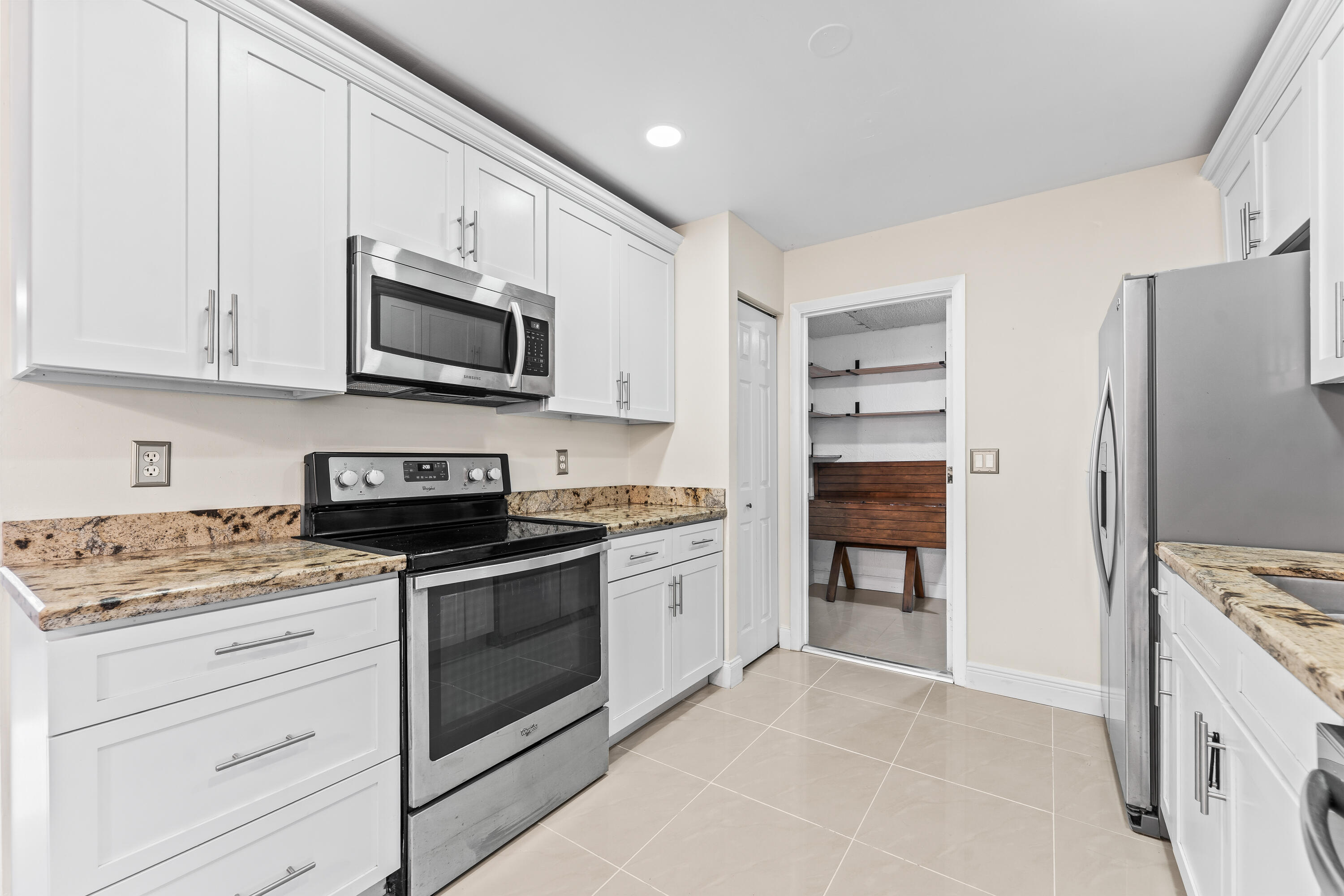 18443 Ruffian Way Boca Raton, FL 33496 - Photo 8 of 35 Kitchen