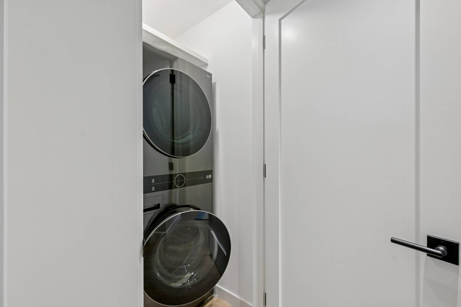14 Rutland Road East Hampton, NY 11937 - Photo 16 of 33 Gallery Image 16