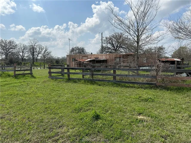 $50,000 | 9872 County Road 132, Somerville, TX 77879