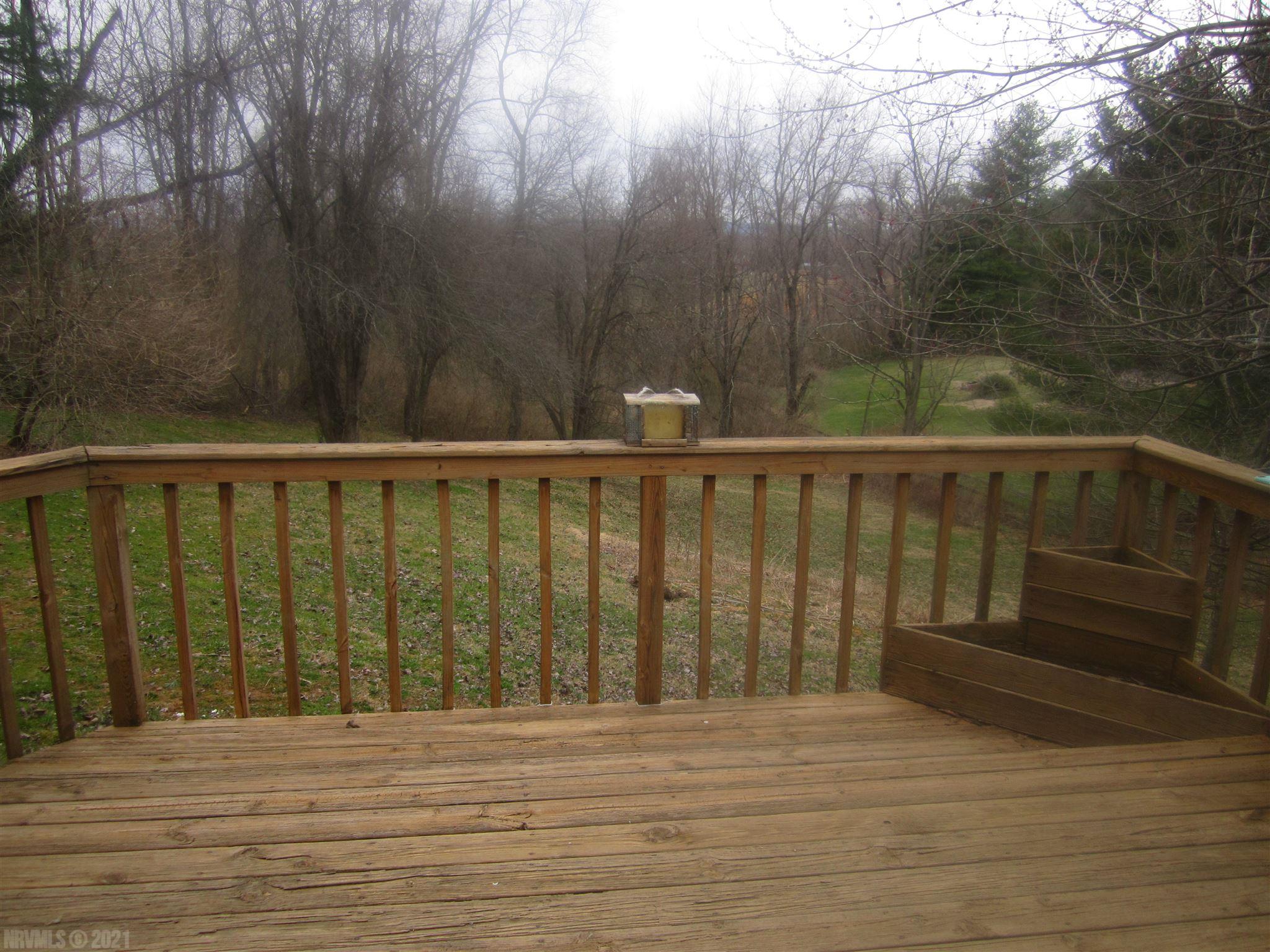 949 Switchback Road Christiansburg, VA 24073 - Photo 33 of 35 Gallery Image 33