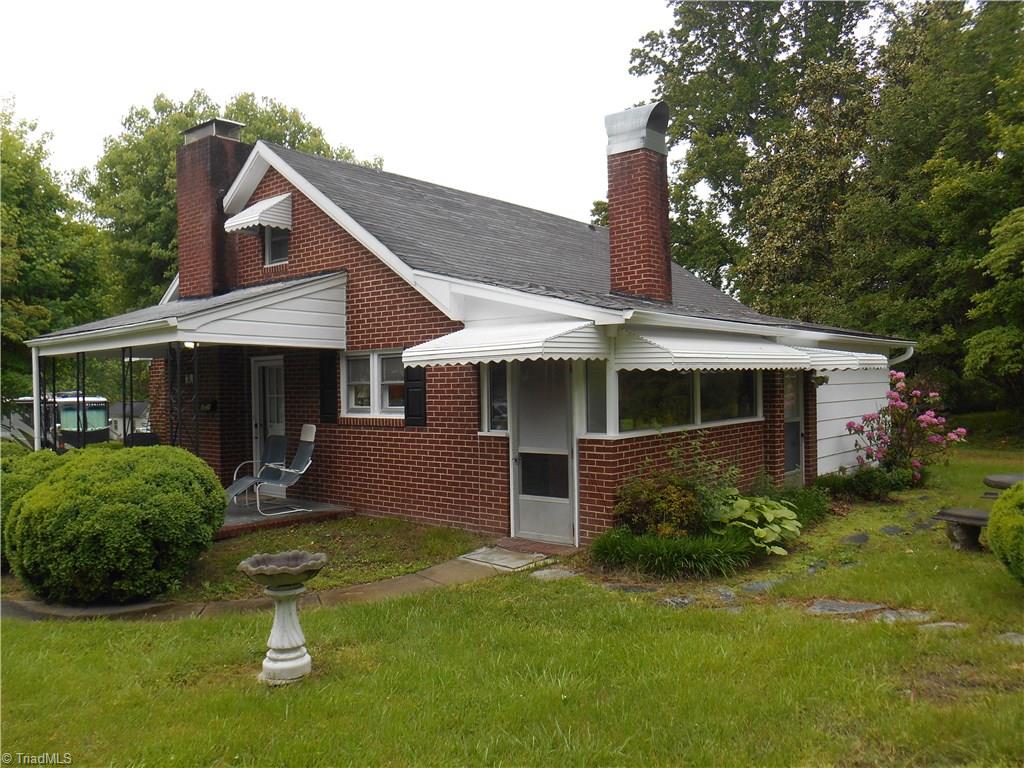 1251 Linville Road Mount Airy, NC 27030 - Photo 6 of 20 Gallery Image 6
