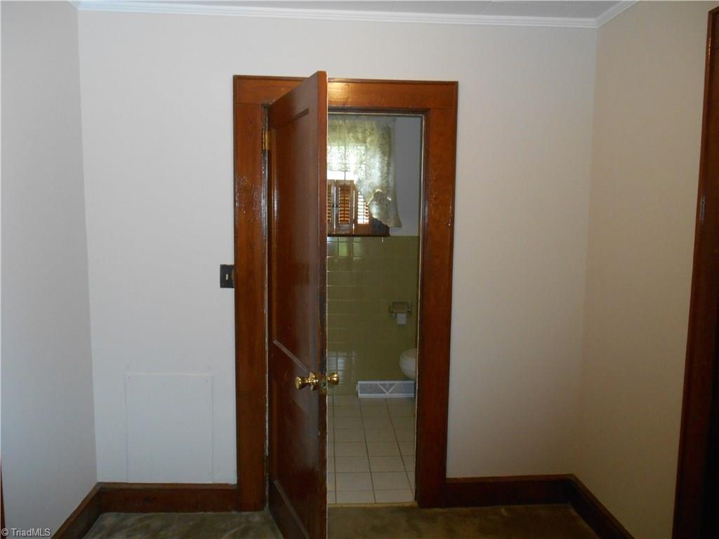 1251 Linville Road Mount Airy, NC 27030 - Photo 9 of 20 Gallery Image 9