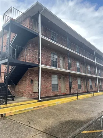 $1,295,000 | 2609 Transcontinental Drive, Metairie, LA 70001