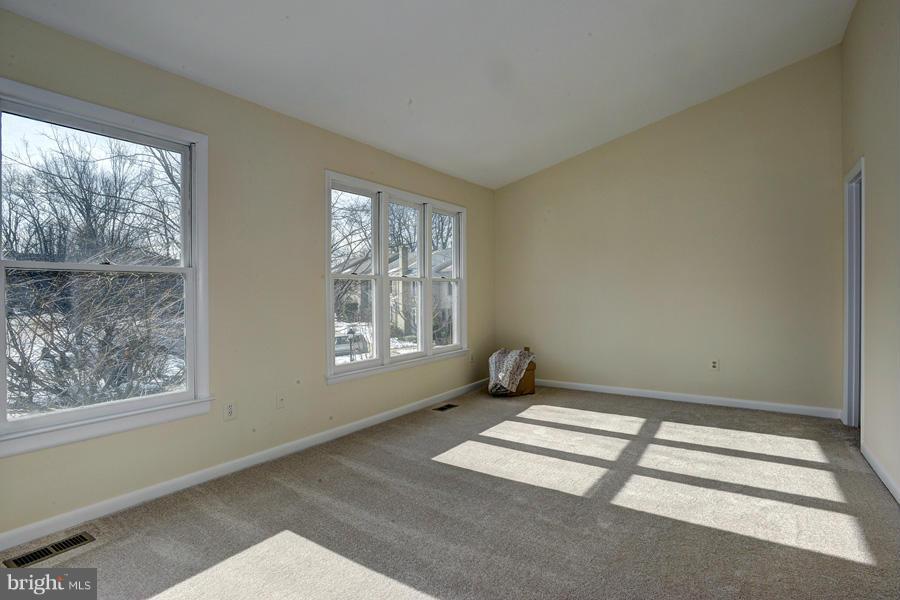 9034 Saffron Lane Silver Spring, MD 20901 - Photo 23 of 30 Bedroom (Master)