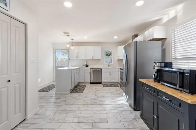 $2,590 | 1316 Linden Lane, Garland, TX 75040