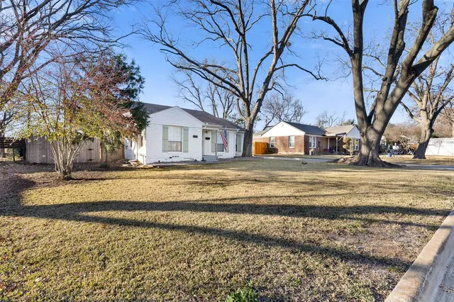 $2,590 | 1316 Linden Lane, Garland, TX 75040