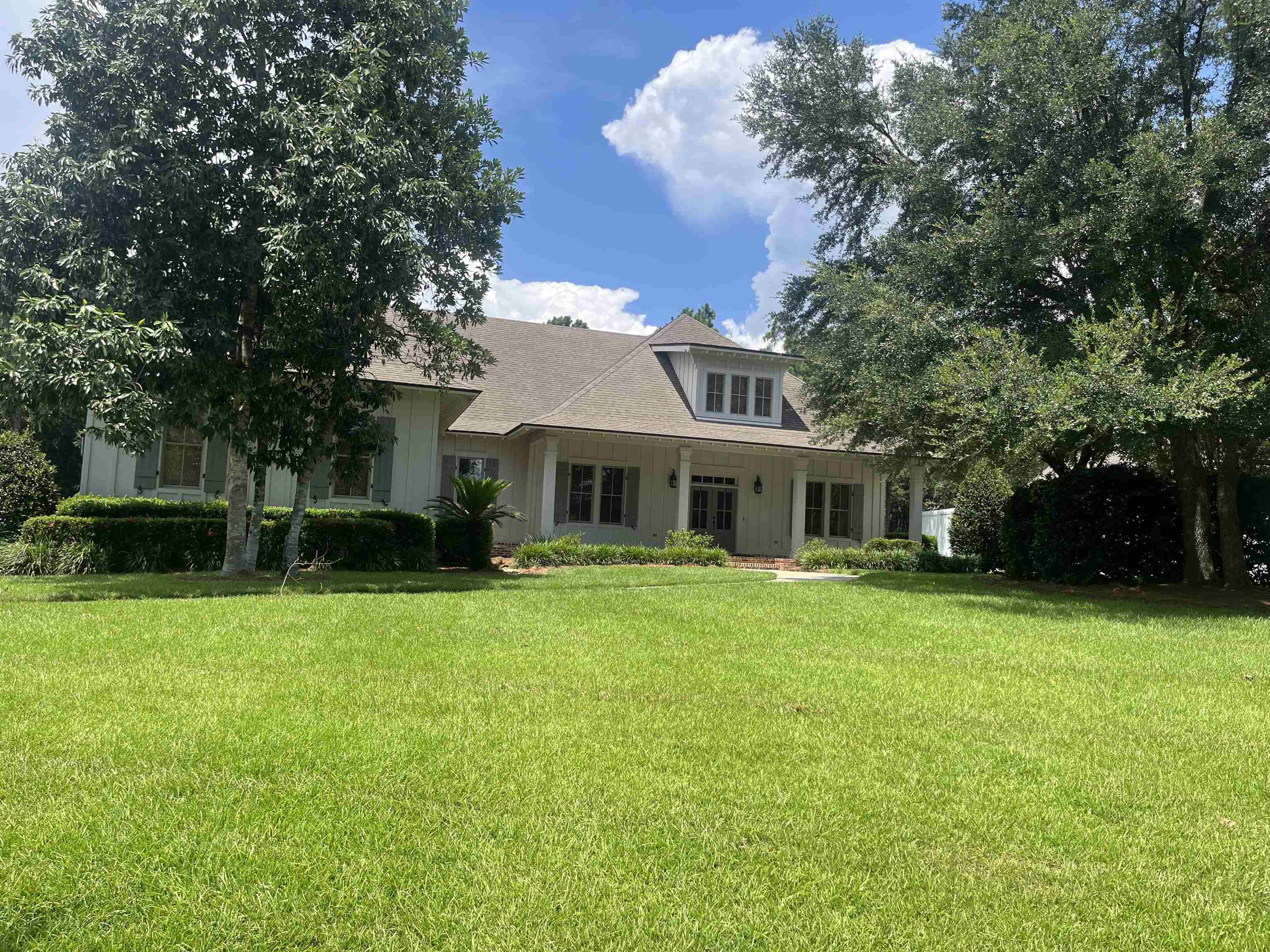 565 Falling Water Boulevard Fairhope, AL 36532 - Photo 1 of 27 Front