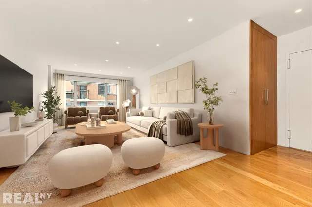 $1,595,000 | 60 East 8th Street, Unit 31A | Greenwich Village