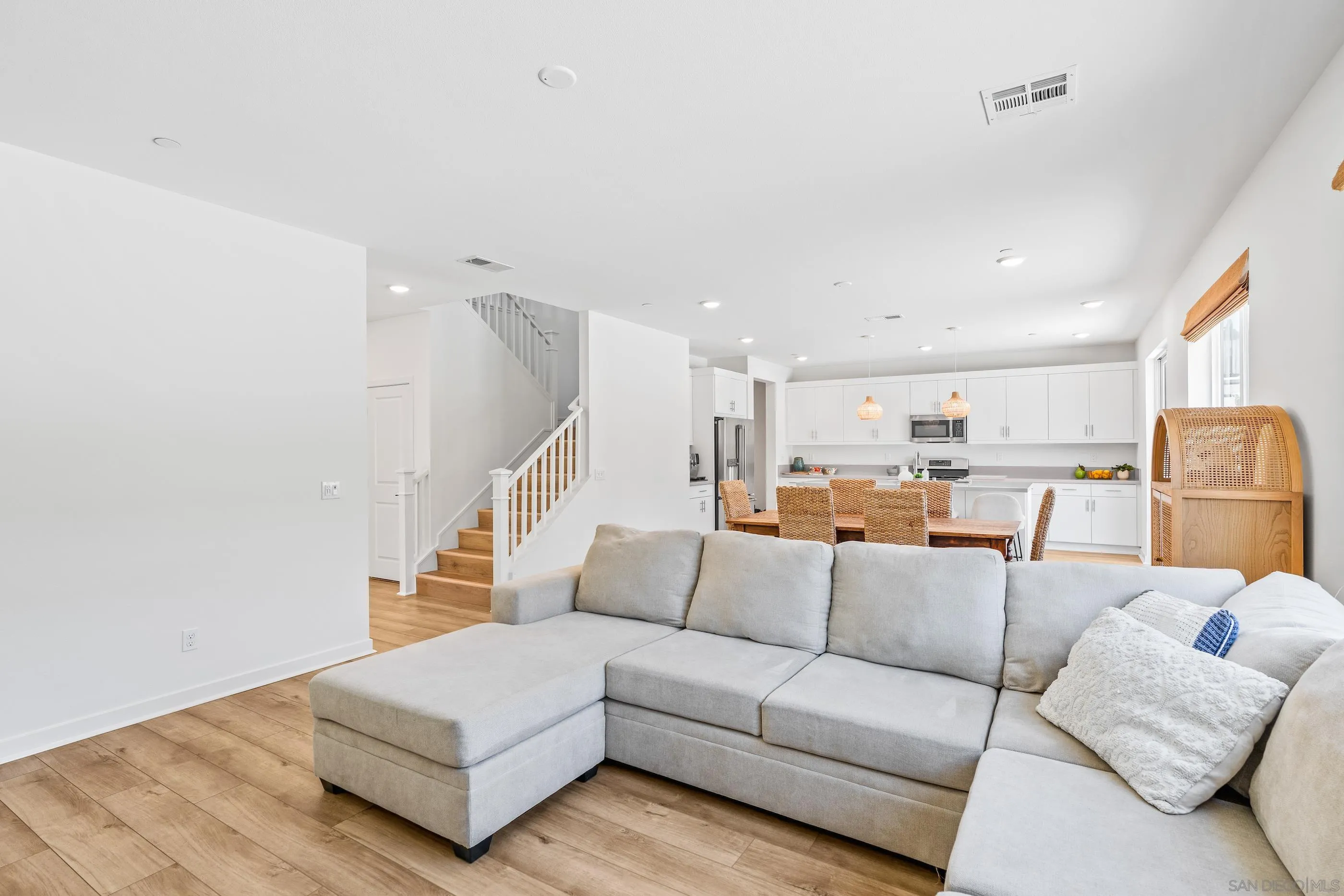 35111 Cooper Place Fallbrook, CA 92028 - Photo 10 of 48 Gallery Image 10