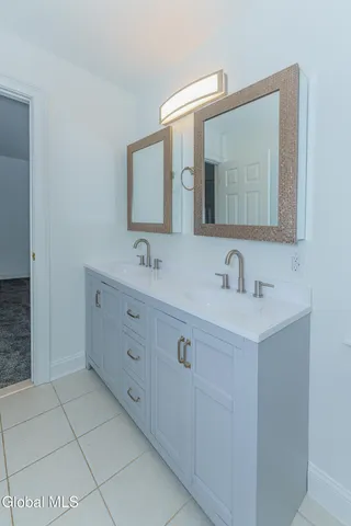 $3,400 | 80 Vanderbilt Avenue, Saratoga Springs, NY 12866