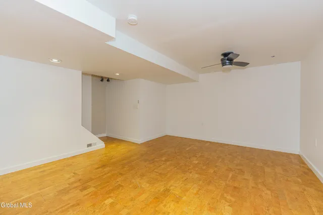 $3,400 | 80 Vanderbilt Avenue, Saratoga Springs, NY 12866