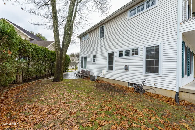 $3,400 | 80 Vanderbilt Avenue, Saratoga Springs, NY 12866