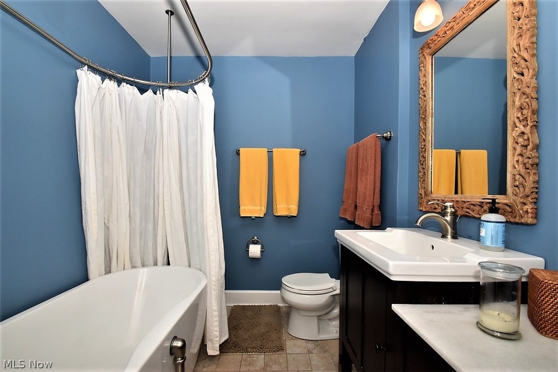 15863 Hemlock Road Chagrin Falls, OH 44022 - Photo 7 of 14 Gallery Image 7