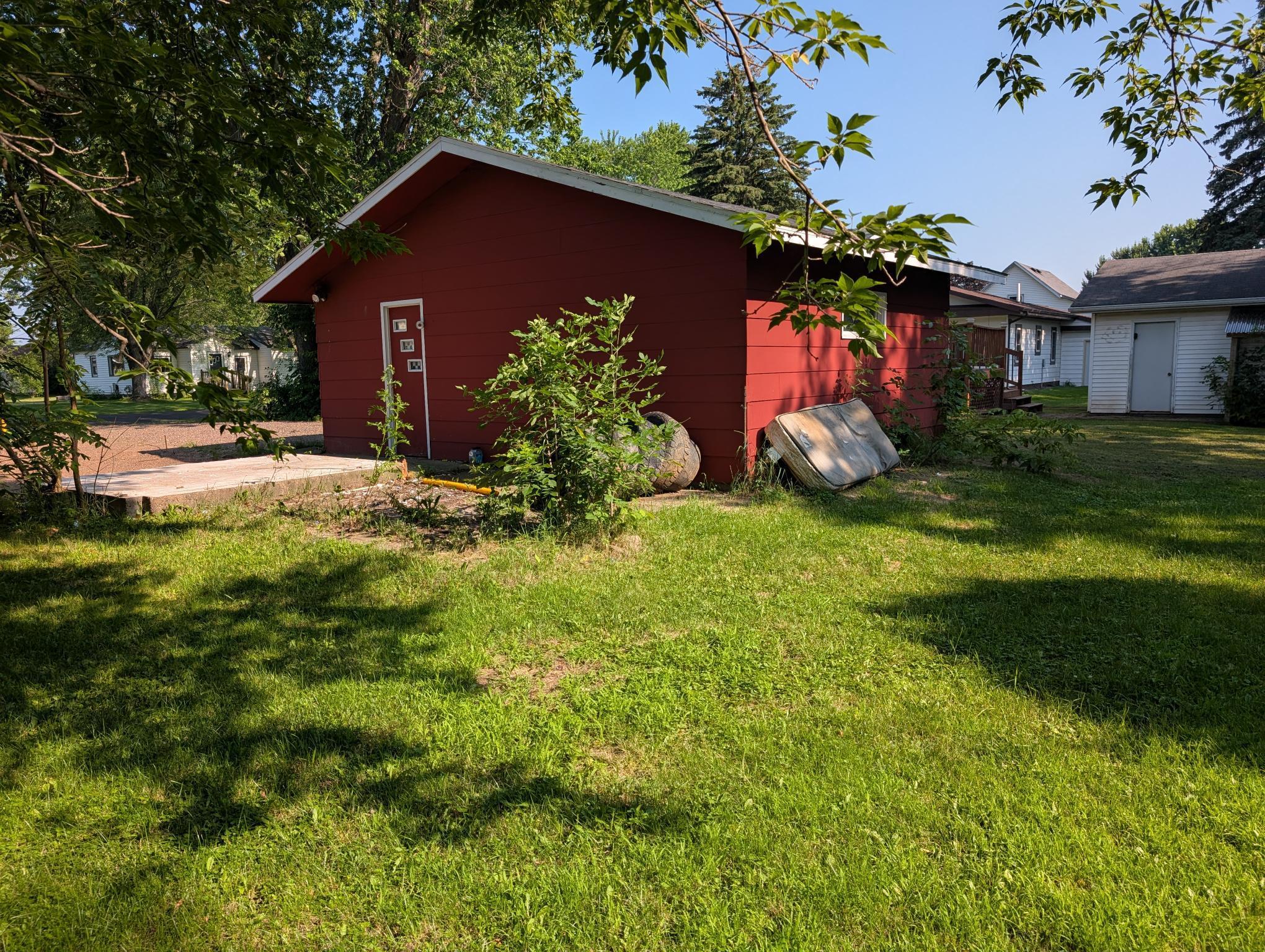 304 South 2nd Street Cameron, WI 54822 - Photo 4 of 5