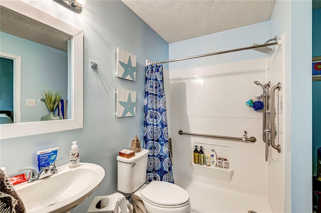 6026 Rocky Road Anderson, IN 46013 - Photo 16 of 28 Gallery Image 16