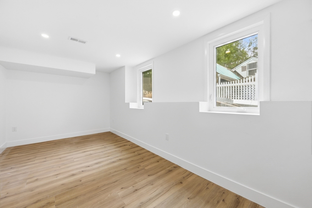 6 Amherst Road Hopkinton, MA 01748 - Photo 33 of 42