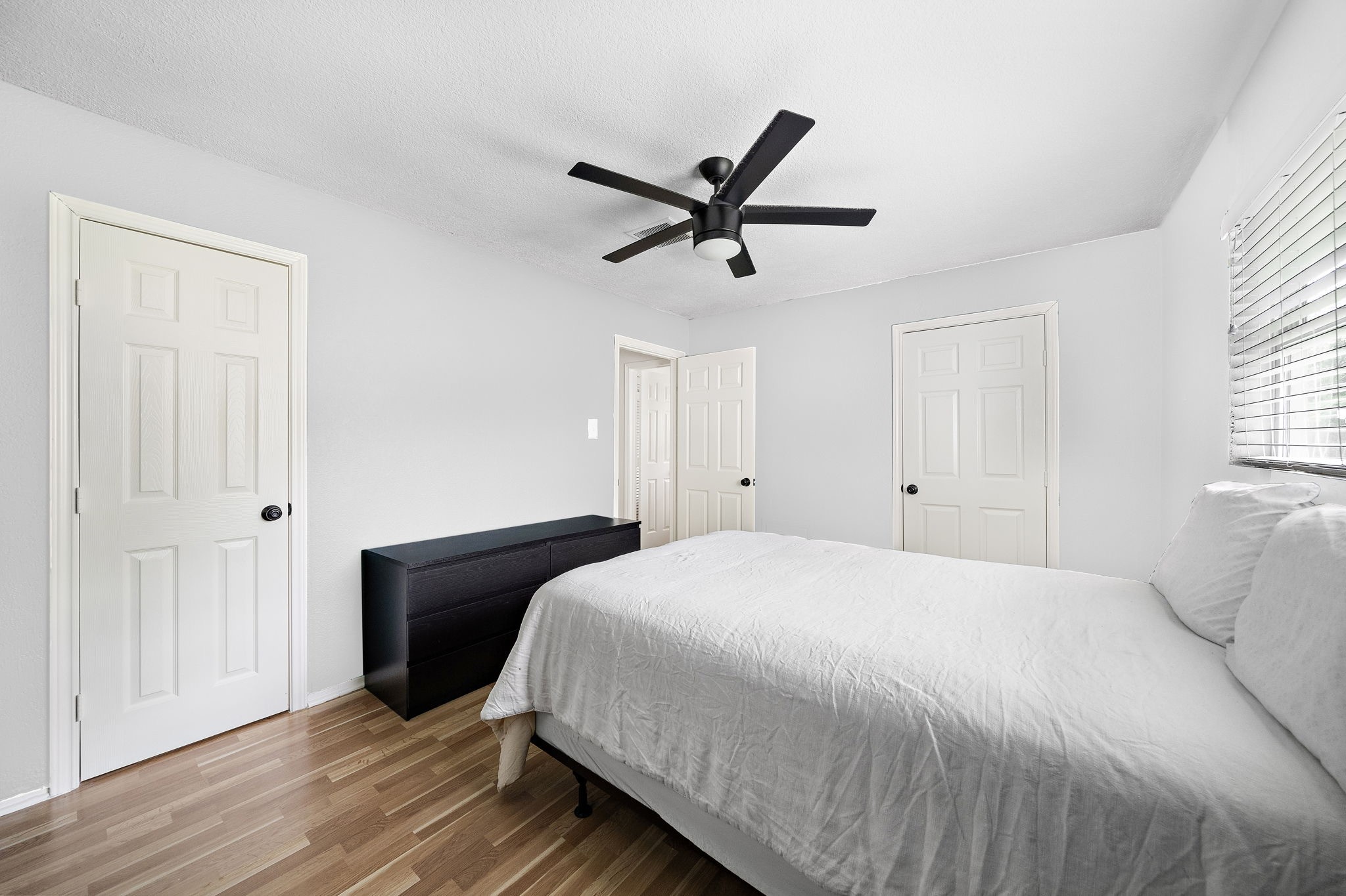 5914 Darnell Street Houston, TX 77074 - Photo 14 of 20