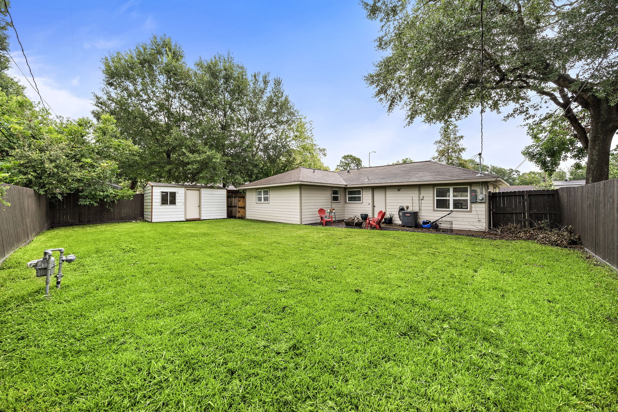 5914 Darnell Street Houston, TX 77074 - Photo 20 of 20 Storage shed conveys with the property