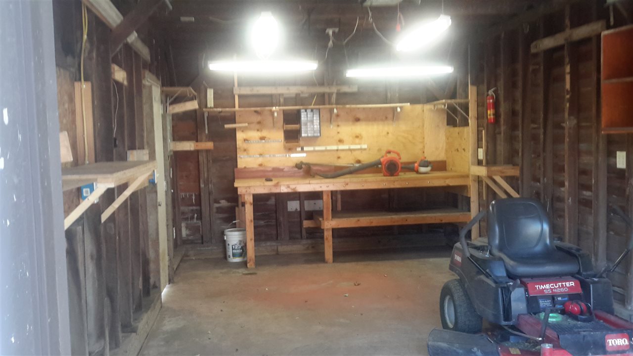 421 North 7th Street Decatur, IN 46733 - Photo 5 of 23