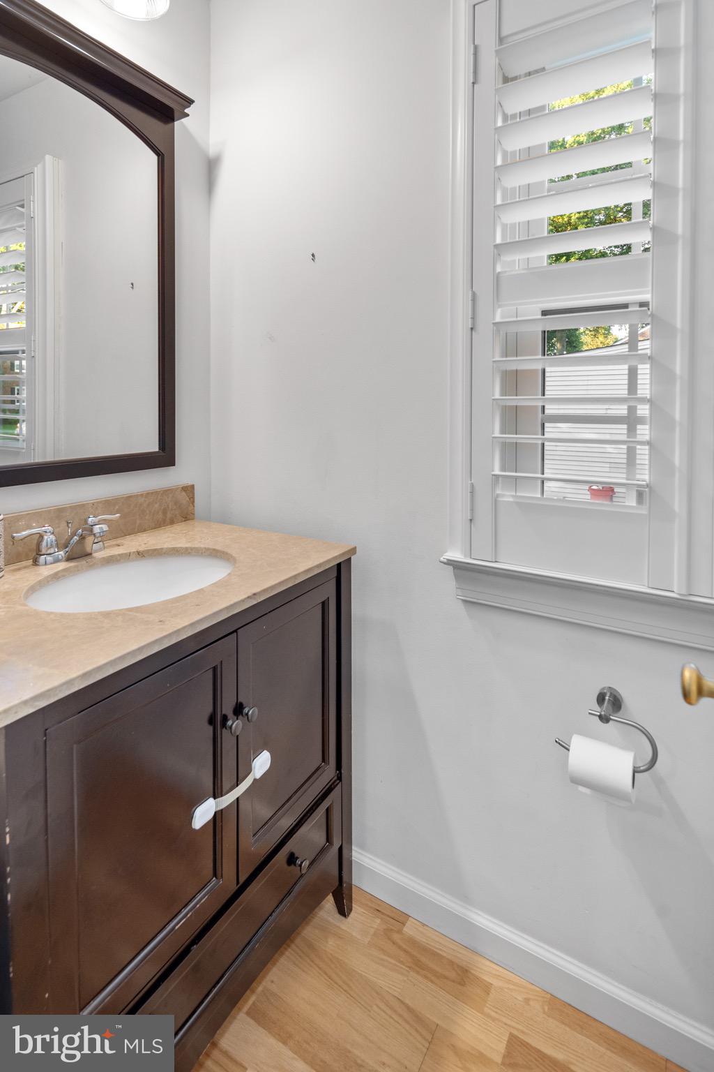 711 West Greenman Road Haddonfield, NJ 08033 - Photo 18 of 49 First Floor Powder Room